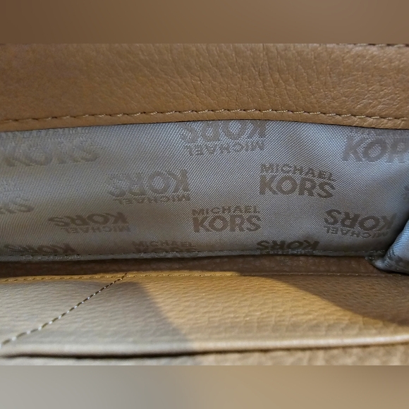 Used designer wallets - Picture 6 of 10